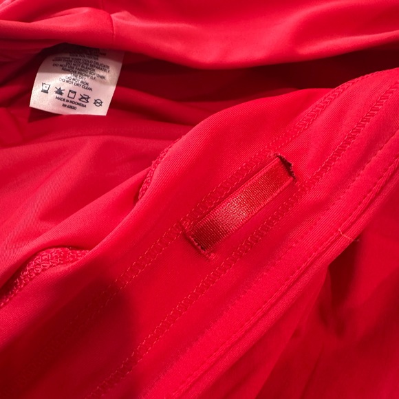 Lands’ End Red Bermuda Shorts Quick Dry/Swim Size 8 - Picture 5 of 10